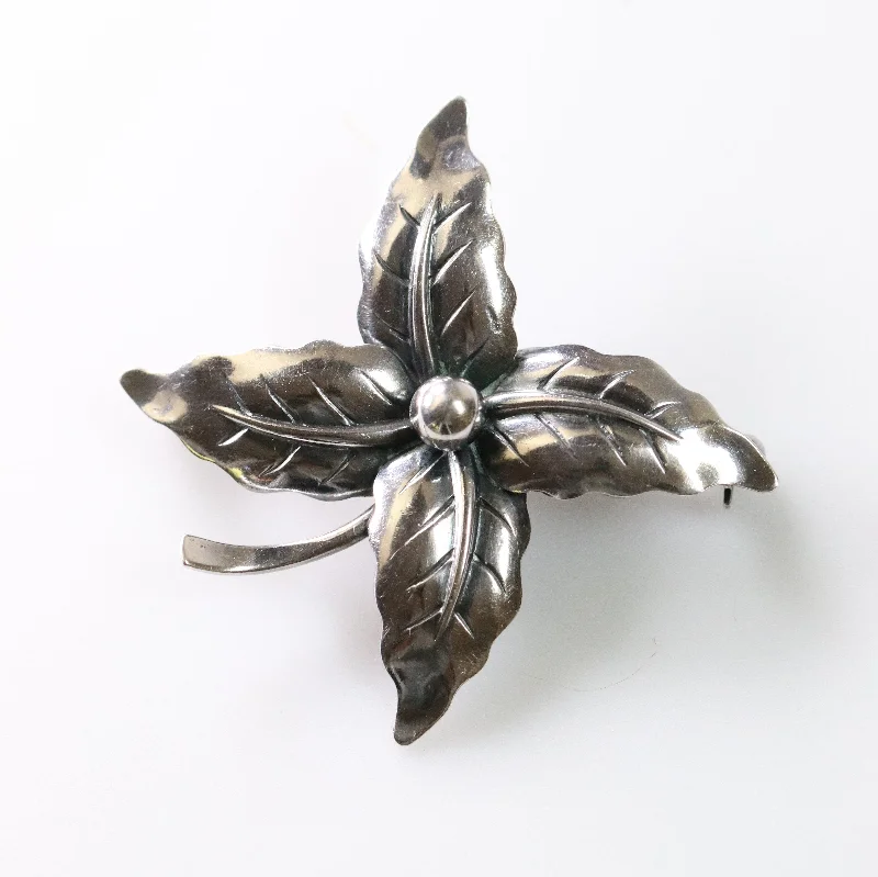 retro brooch for women-Vintage NE From Sterling Silver Jewelry | Floral Holly Berry Brooch