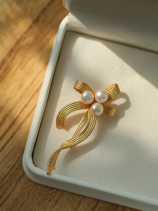 silver brooch for women-Bow Freshwater Pearl Brooches