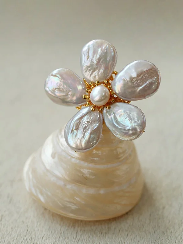 statement brooch for women-Vintage Freshwater Baroque Pearl Flower Brooch